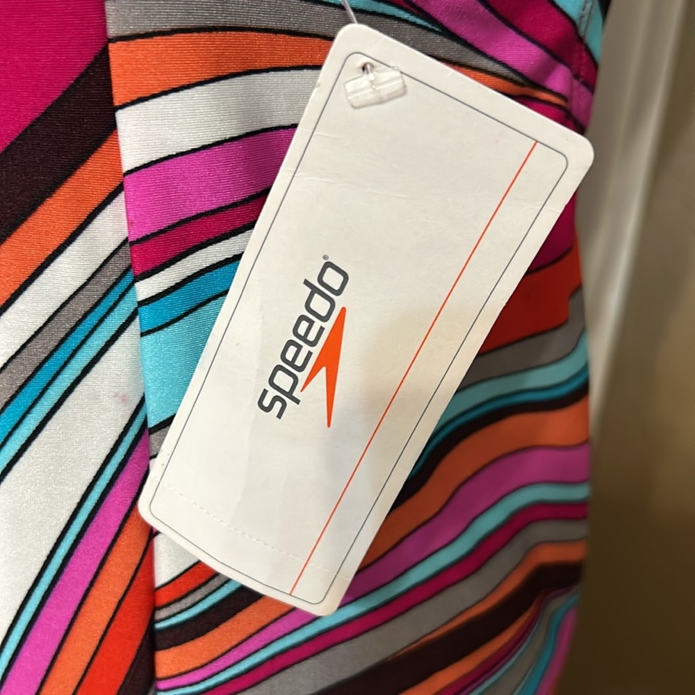 Speedo Tankini - Picture 5 of 8